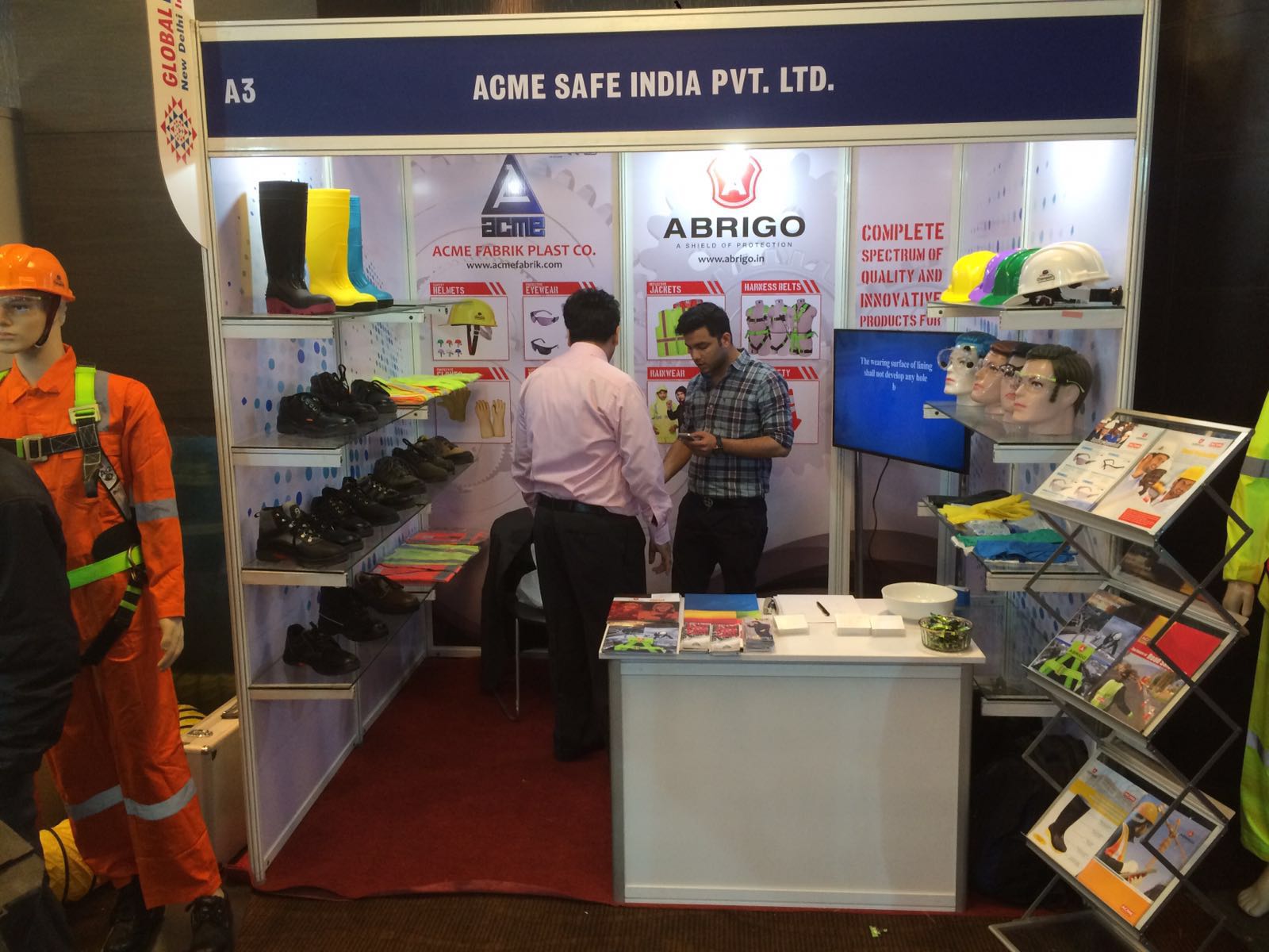 Acme Universal India’s largest safety shoe manufacturer